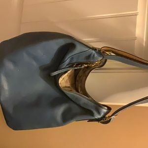 Authentic coach bag adjustable strap very roomy excellent condition